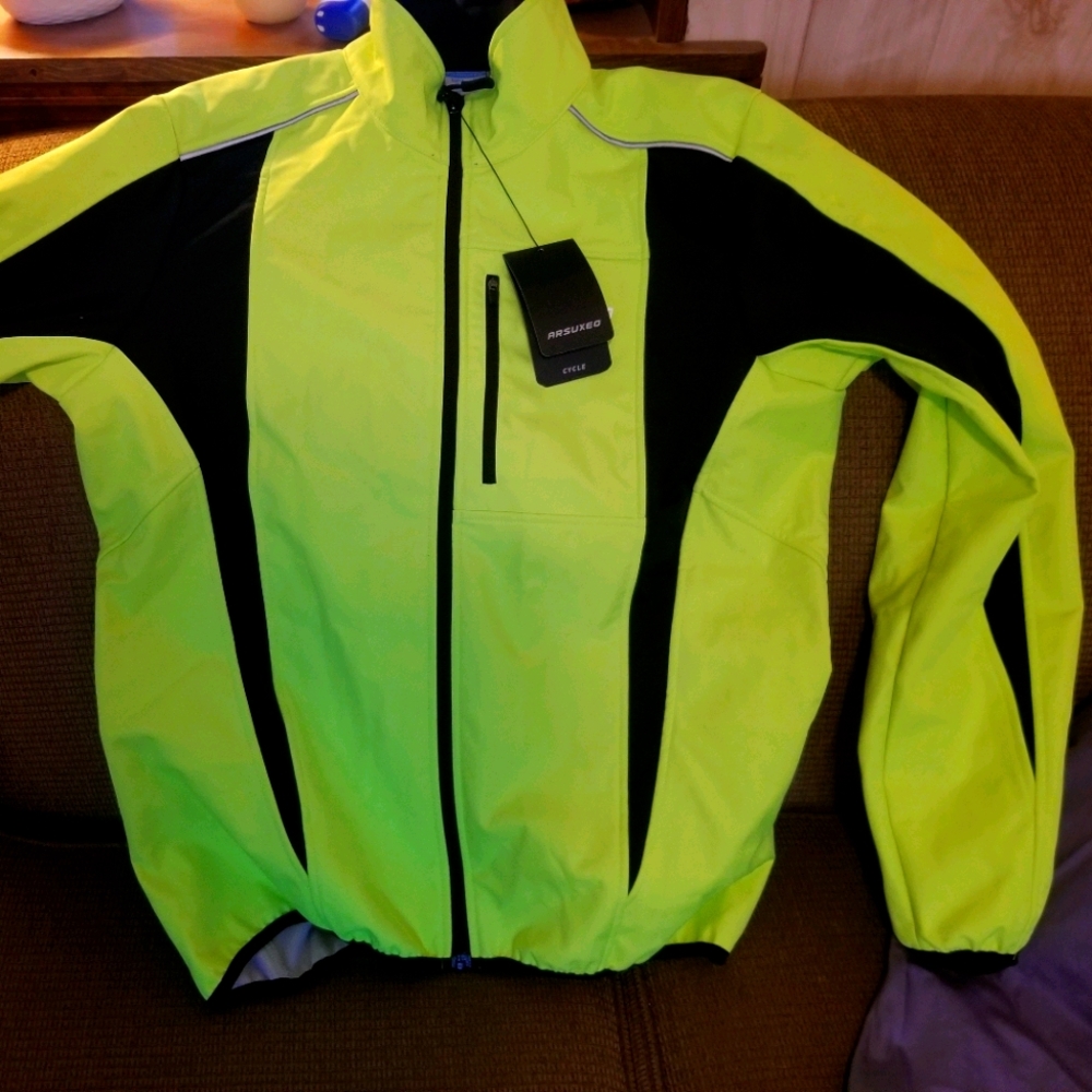 Cycling jacket